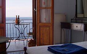 Anniska Hotel
